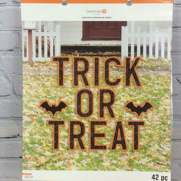 Trick Or Treat 18" Letters & Bats Yard Sign Halloween Festival Party 42 pc Kit - Picture 4 of 7